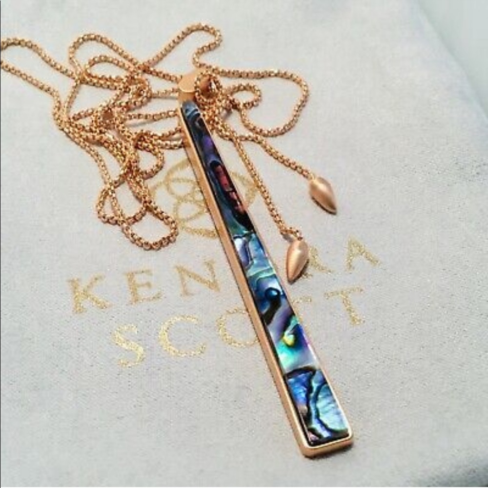 Kendra Scott Raleigh necklace